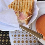 Alfama Mama Comida