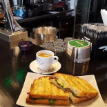 O'malta Bistrobar Nourriture