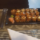 Nui Sushi Thai Comida