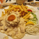 Sol Dourado Comida