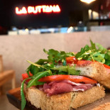 La Puttana Nourriture