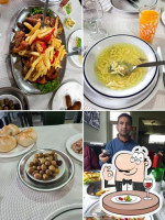 Martins Dos Frangos food