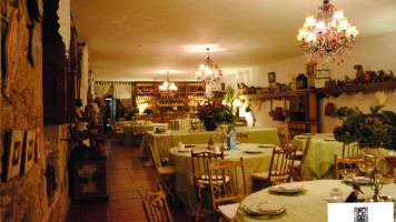 Restaurante Viscondes da Varzea inside