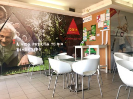 Celua Cafe inside