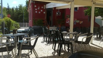 Sentid'unico Cafe Bistro inside
