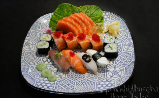 Tamashi Sushi inside
