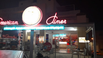 American Diner 2 inside