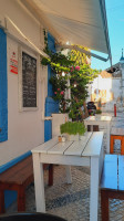 Albar Snack Bar and Restaurant inside