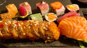 Niku Sushi Carne E Peixe food