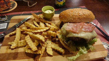 Hamburgaria Herdade food