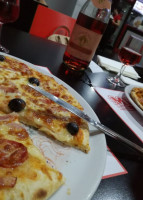 Mimo's Pizza food