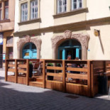Delish Exterior