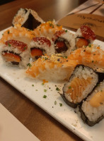 Manzoku Sushi House food