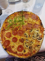 Pizzaghetti food