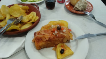 Tasquinha Do Fujacal food
