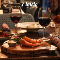 7imeio Wine Bar food