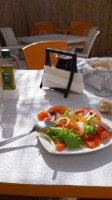 Mesa Dourada Cafe-Restaurante food