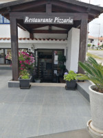 Pizzaria Pesqueirense outside