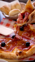 Bordas Pizzaria food