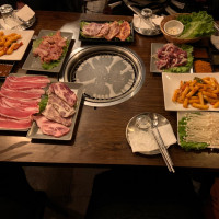 Han Table Barbecue food