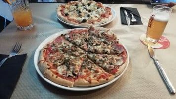 Pizzaria Manjerona food