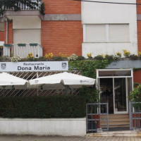 Dona Maria outside