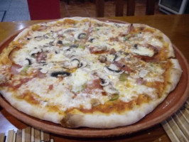 Pizzaria Hudi food