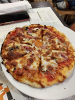 Pizzeria Bonfim food