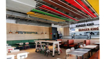 Burger King Aeroporto inside