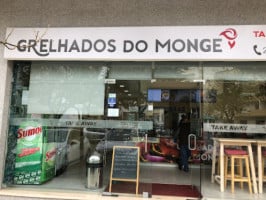 Grelhados Do Monge food