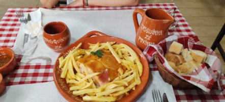 Tasquinha Ze Povinho food
