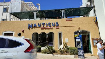 Nauticus Restaurante Bar outside