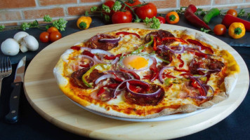 Galera Pizzaria food