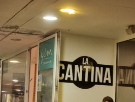 La Cantina inside