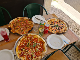 Pizzaria D. Giovanni food
