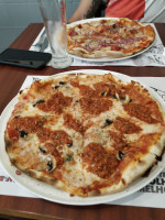 Pizzaria Cosa Nostra food