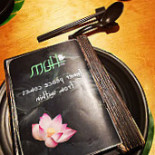 Hum Asian Kitchen Comida