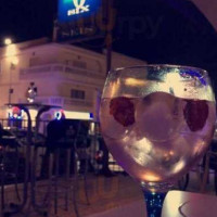 Carvoeiro Six Gin Palace And Mezze Lounge food