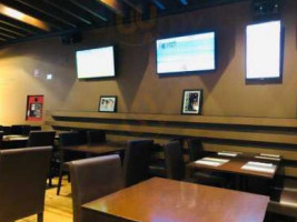 Arena Sports Lounge Grill inside