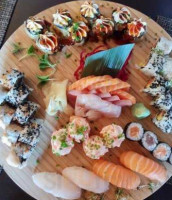 Tawa Sushi inside