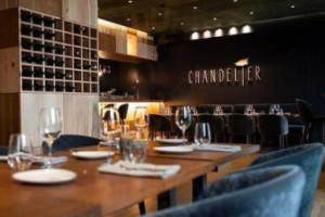 Chandelier Restaurante Bar food