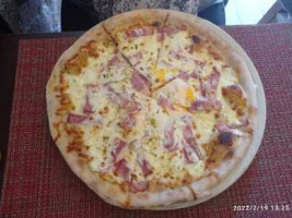 Pizza Na Pedra food