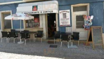 Café O Cortiço outside