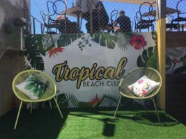 Tropical Beach Club food