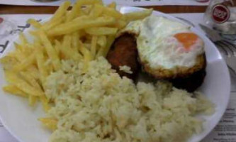 Cafe Chavena D'ouro food