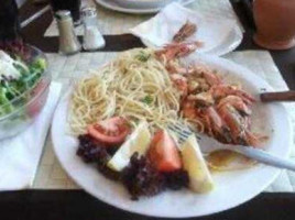 Paulu's Pasta Cafe food