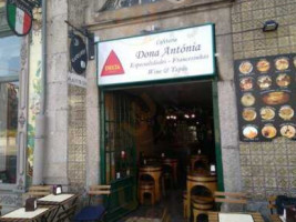 Cafetaria Dona Antonia food