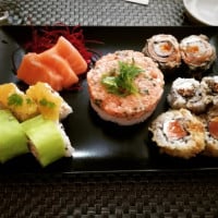 Friends Sushi By Kenzo food