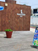 S. Sebastiao Bar outside