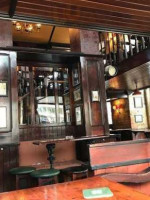 Hennessy's Irish Pub inside